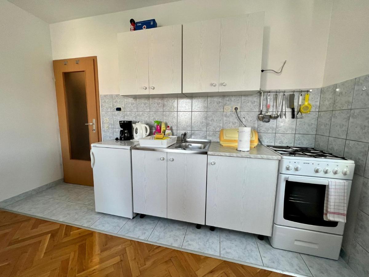 Apartment Troisa Kastela Exterior photo